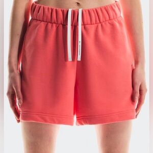 On Running Women’s Club Shorts Coral